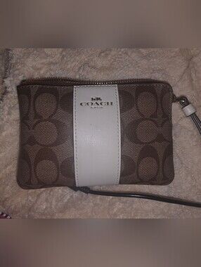 G.U.C Coach Tan/Signature Canvas Wristlet with White Center Stripe